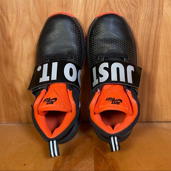 Womens 5.5 Youth 4 Nike Team Hustle D8 JDI Black Reflect Crimson SEF1359 - Picture 5 of 9